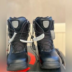 Black snowboarding  Boots for Women
